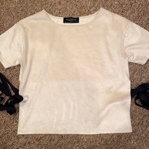 AKIRA CHICAGO creme colored top
